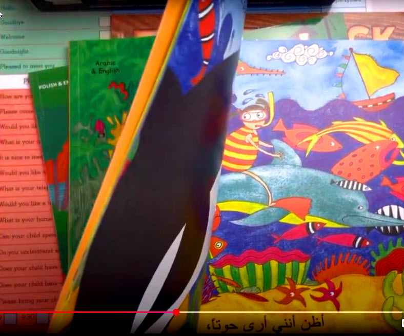 Talking book Walking through the Jungle in 30 audio languages